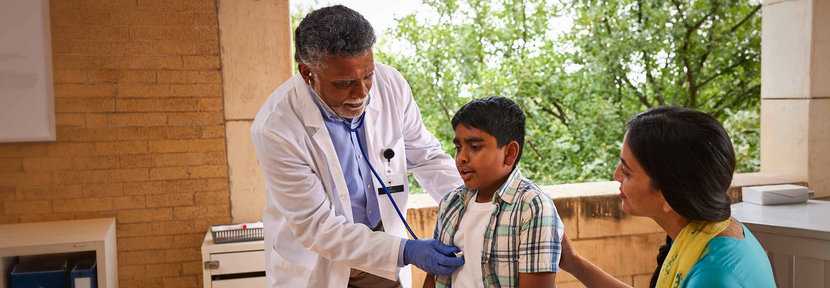 Doctor with TB patient